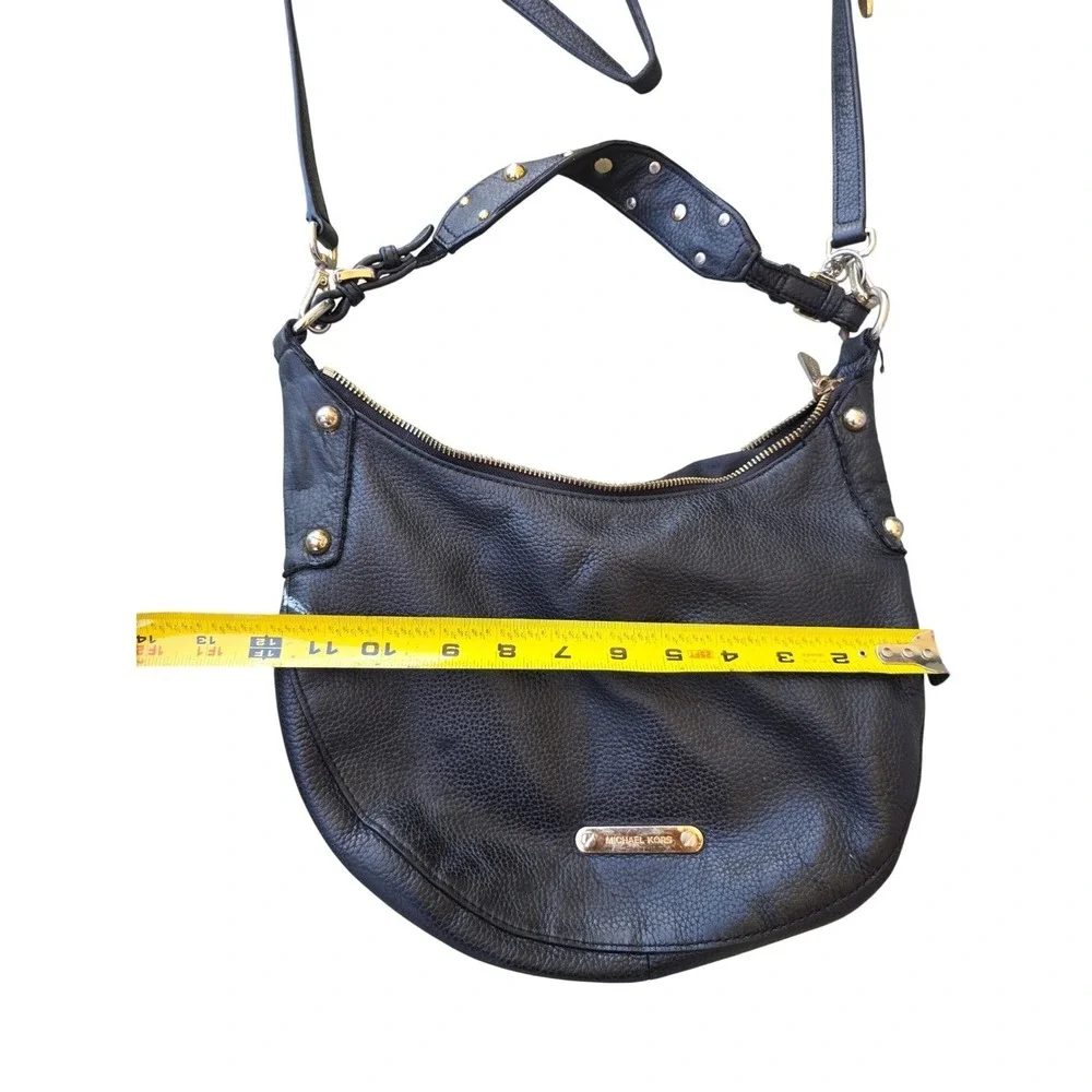 Michael Kors Black Pebbled Leather Studded Hobo Crossbody Bag Gold‎ K3